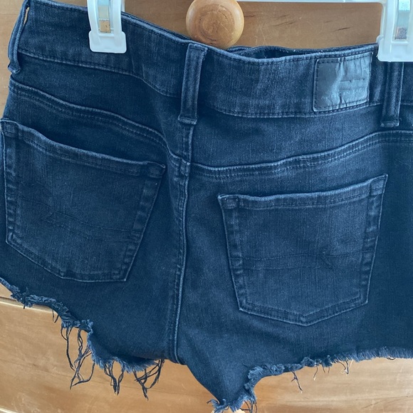 American Eagle size 2, super super stretch black denim shorts with lace detail - Picture 2 of 4